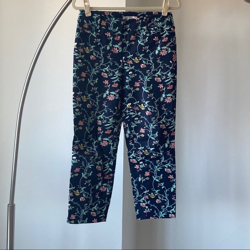 Loft navy floral print Capri pants